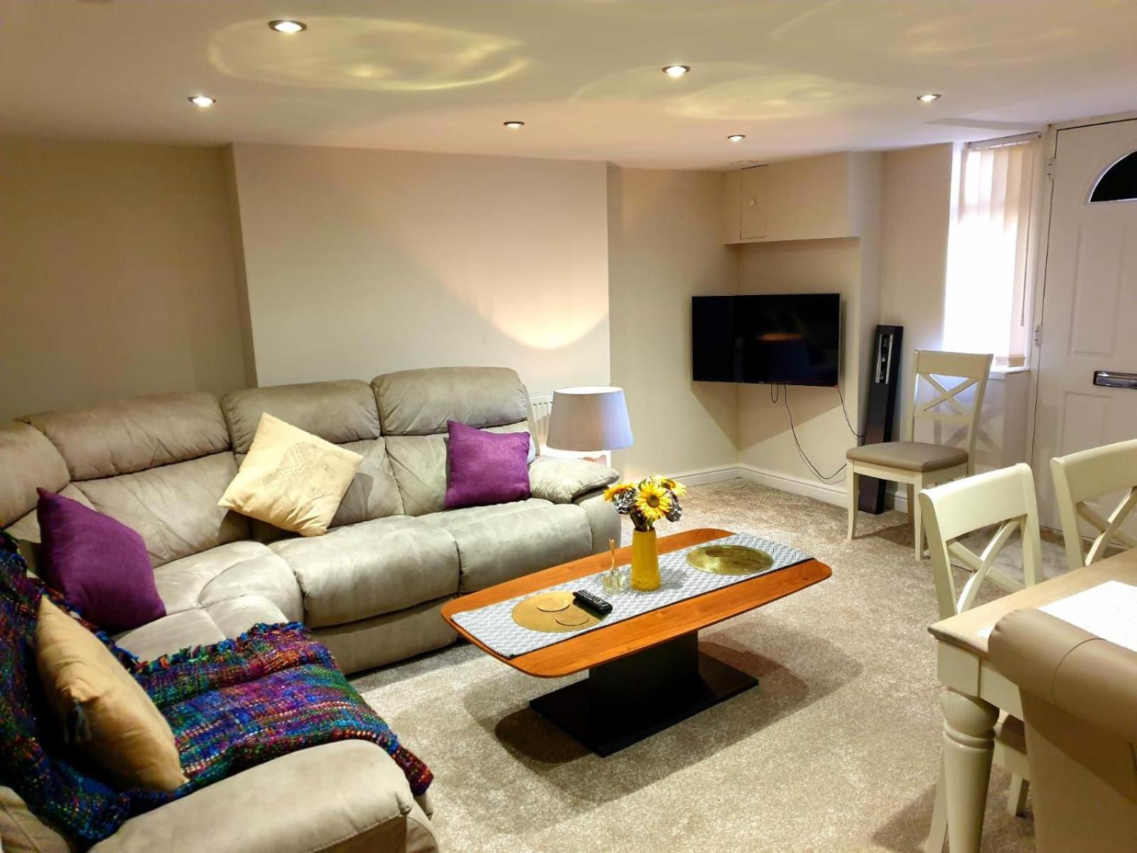 Elegant 2 Bed Apartment In Manchester Extérieur photo