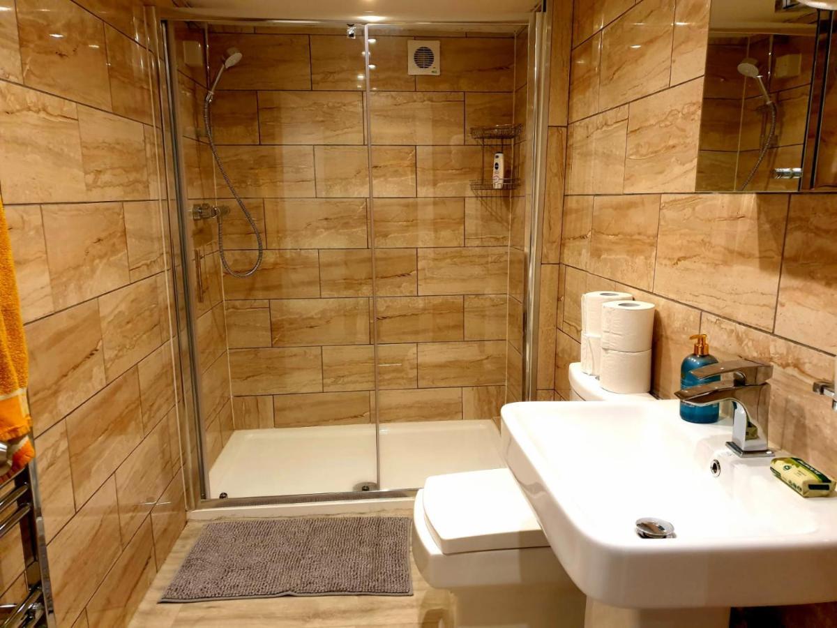 Elegant 2 Bed Apartment In Manchester Extérieur photo