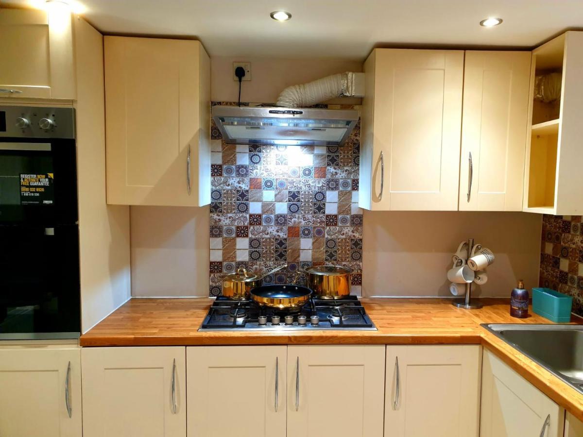 Elegant 2 Bed Apartment In Manchester Extérieur photo